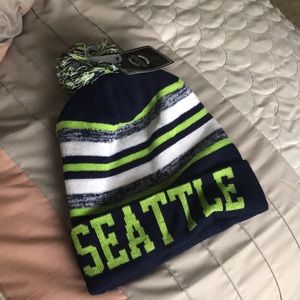 SEATTLE HAWKS BEANIE 🆕